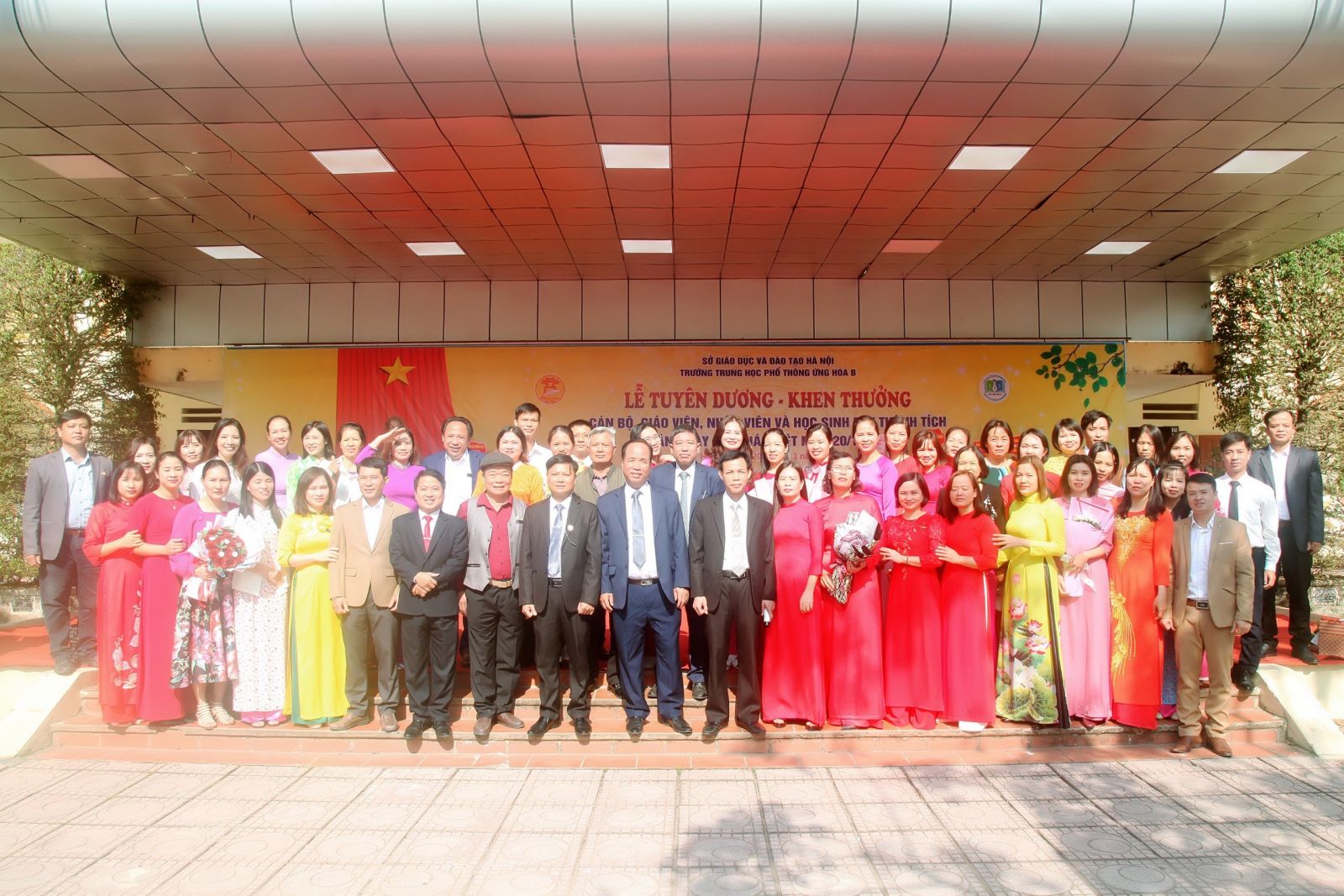 Trường THPT Ứng Hòa B tổ chức Lễ kỷ niệm 41 năm ngày Nhà giáo Việt Nam 20/11